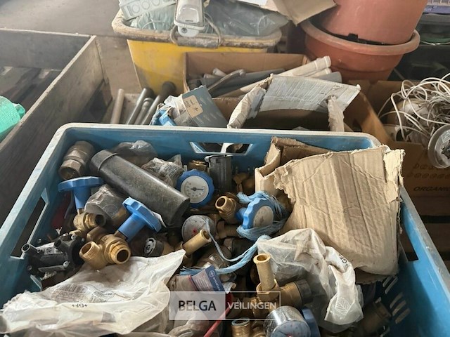 Pallet divers sanitair - afbeelding 2 van  5