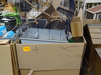 Pallet divers toebehoren dieren - afbeelding 1 van  6