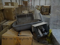 Pallet divers toebehoren dieren - afbeelding 4 van  5