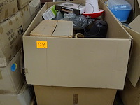 Pallet divers toebehoren dieren - afbeelding 1 van  6