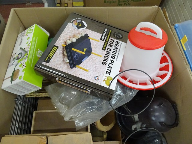 Pallet divers toebehoren dieren - afbeelding 3 van  6