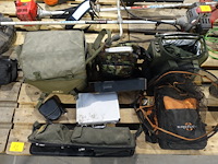 Pallet divers vismateriaal - afbeelding 1 van  4