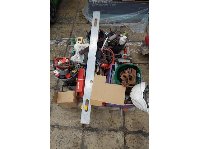 Pallet divers werkmateriaal - afbeelding 1 van  6