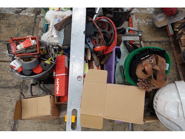 Pallet divers werkmateriaal - afbeelding 2 van  6