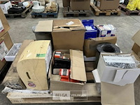 Pallet divers - afbeelding 1 van  11