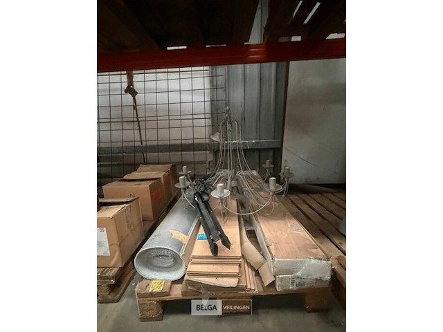 Pallet divers - afbeelding 1 van  5