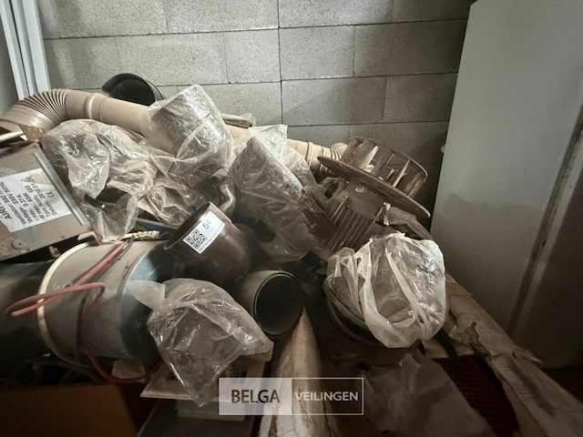 Pallet divers - afbeelding 2 van  4