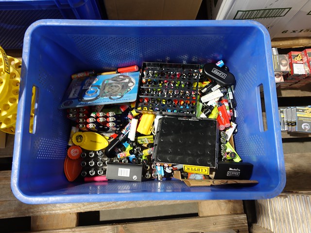 Pallet diverse aanstekers - afbeelding 2 van  6