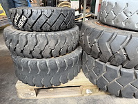 Pallet diverse banden heftruck - afbeelding 2 van  6