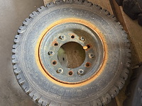 Pallet diverse banden heftruck - afbeelding 6 van  6