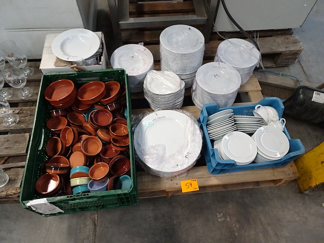 Pallet diverse borden - afbeelding 1 van  1