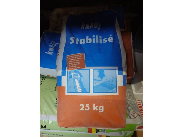 Pallet diverse bouwstoffen - afbeelding 3 van  3