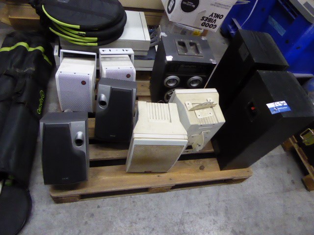 Pallet diverse boxen - afbeelding 1 van  4