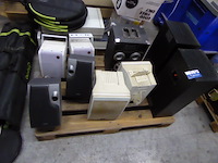 Pallet diverse boxen - afbeelding 1 van  4