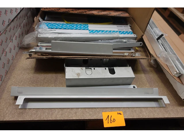 Pallet diverse deur pompen - afbeelding 4 van  9