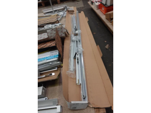 Pallet diverse deur pompen - afbeelding 6 van  9