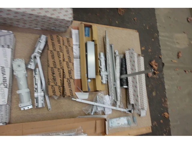 Pallet diverse deur pompen - afbeelding 9 van  9