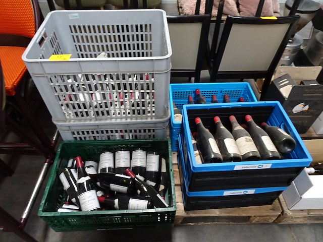 Pallet diverse flessen wijn - afbeelding 1 van  8