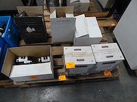 Pallet diverse flessen wijn - afbeelding 1 van  7
