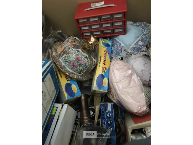 Pallet diverse goederen - afbeelding 2 van  20