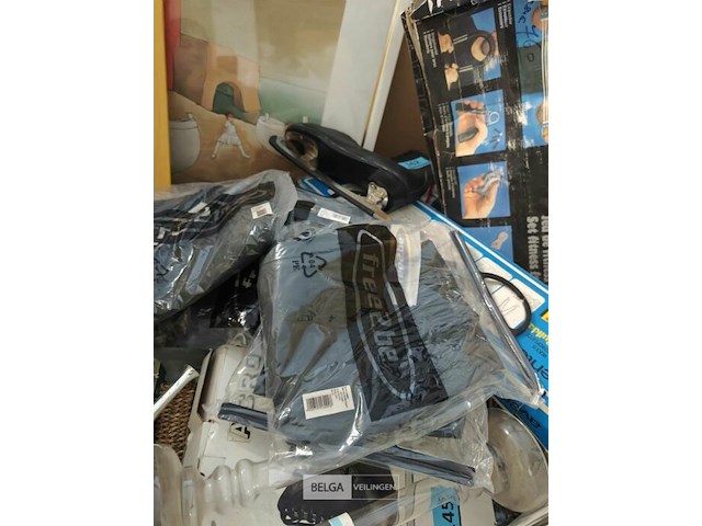 Pallet diverse goederen - afbeelding 12 van  20