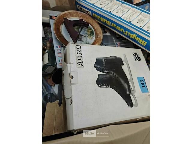 Pallet diverse goederen - afbeelding 17 van  20