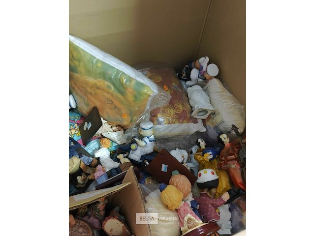 Pallet diverse goederen - afbeelding 11 van  34