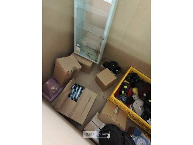 Pallet diverse goederen - afbeelding 19 van  34