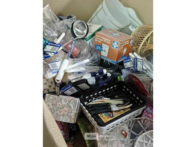 Pallet diverse goederen - afbeelding 4 van  37