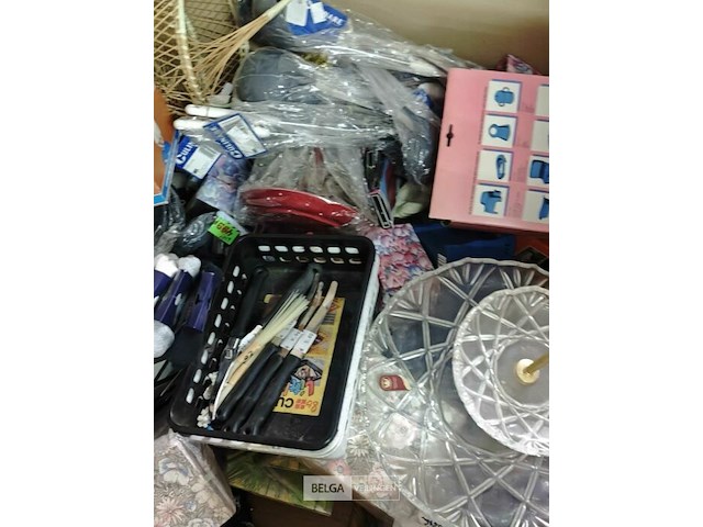 Pallet diverse goederen - afbeelding 5 van  37