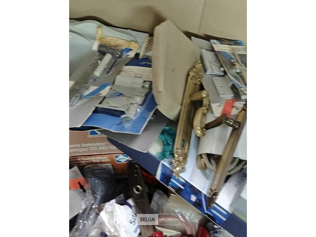 Pallet diverse goederen - afbeelding 29 van  37