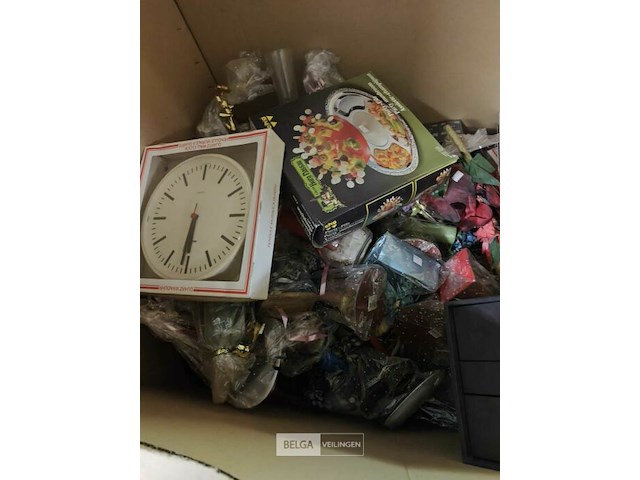 Pallet diverse goederen - afbeelding 4 van  35