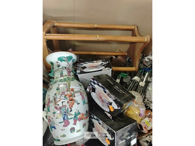 Pallet diverse goederen - afbeelding 11 van  35