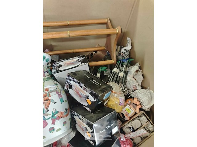 Pallet diverse goederen - afbeelding 13 van  35