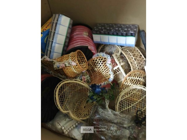 Pallet diverse goederen - afbeelding 32 van  35