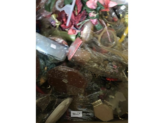 Pallet diverse goederen - afbeelding 35 van  35