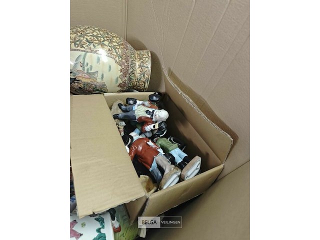 Pallet diverse goederen - afbeelding 17 van  29