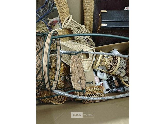 Pallet diverse goederen - afbeelding 29 van  29