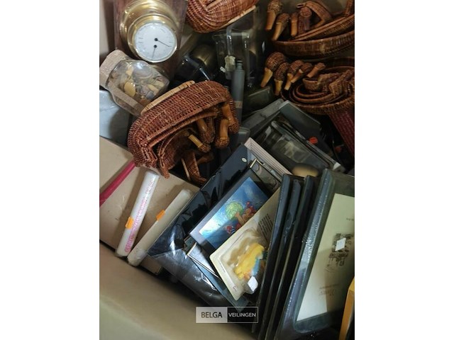 Pallet diverse goederen - afbeelding 18 van  25