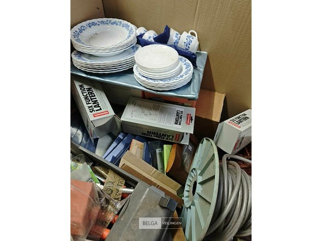 Pallet diverse goederen - afbeelding 2 van  25