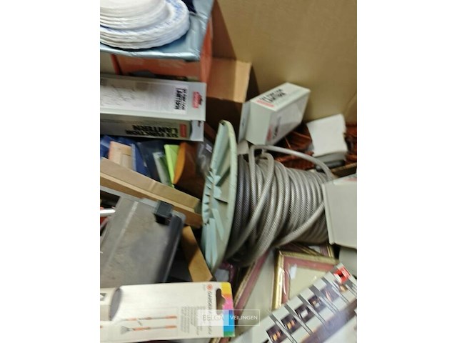 Pallet diverse goederen - afbeelding 3 van  25