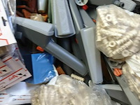 Pallet diverse goederen - afbeelding 14 van  25