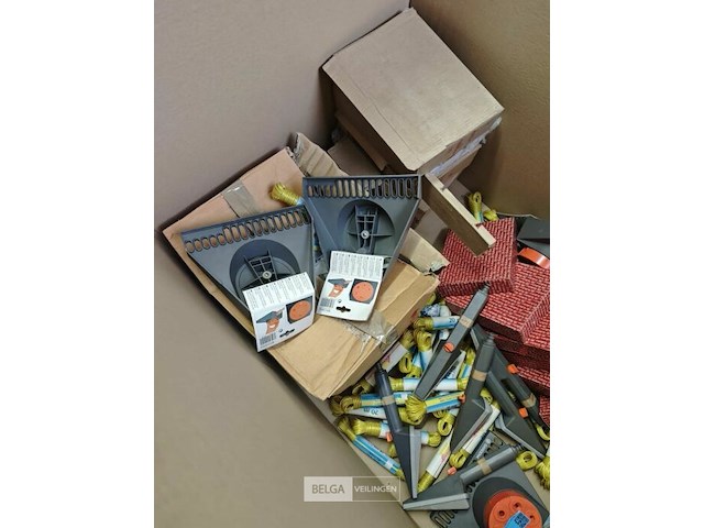 Pallet diverse goederen - afbeelding 19 van  25