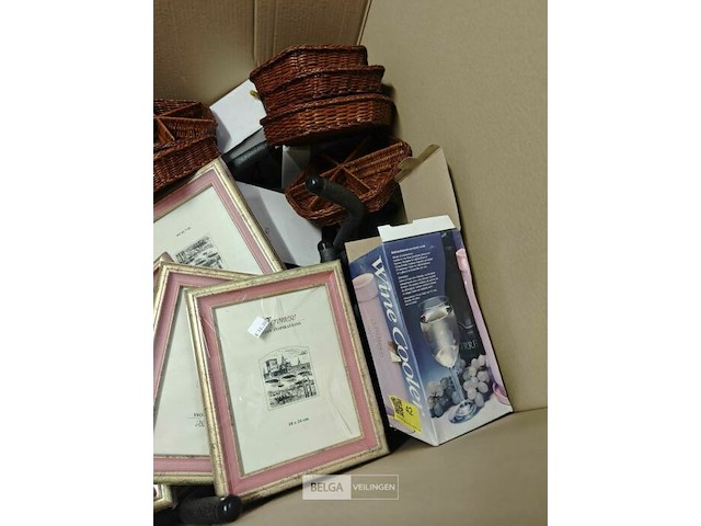 Pallet diverse goederen - afbeelding 23 van  25