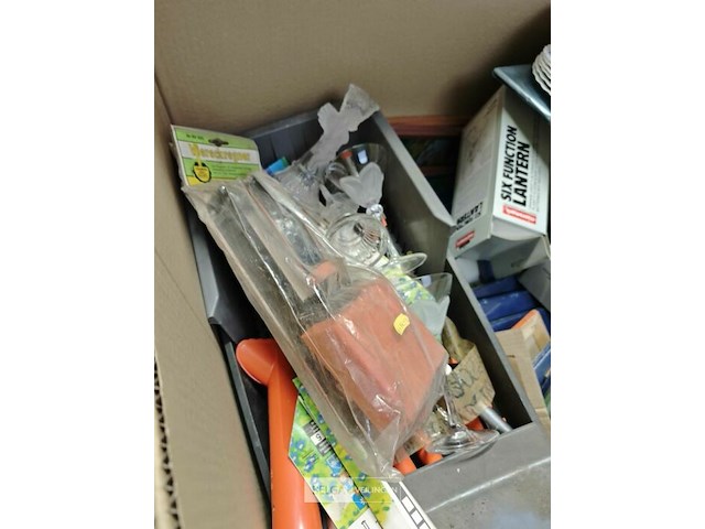 Pallet diverse goederen - afbeelding 24 van  25