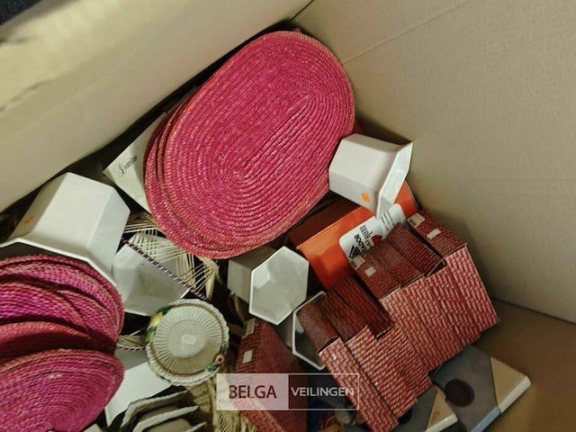 Pallet diverse goederen - afbeelding 19 van  21