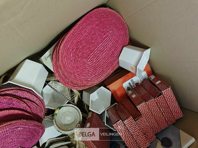 Pallet diverse goederen - afbeelding 20 van  21