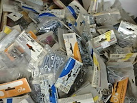 Pallet diverse goederen - afbeelding 15 van  34