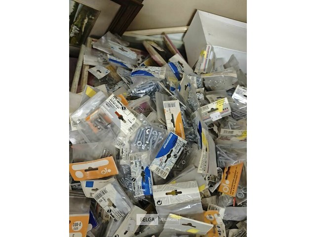 Pallet diverse goederen - afbeelding 16 van  34