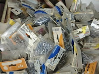 Pallet diverse goederen - afbeelding 16 van  34